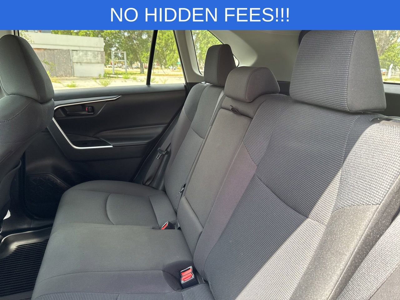 Used 2022 Toyota RAV4 LE FWD image 38