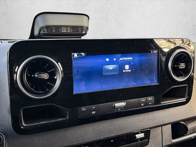 Used 2025 Mercedes-Benz Sprinter 2500 image 15