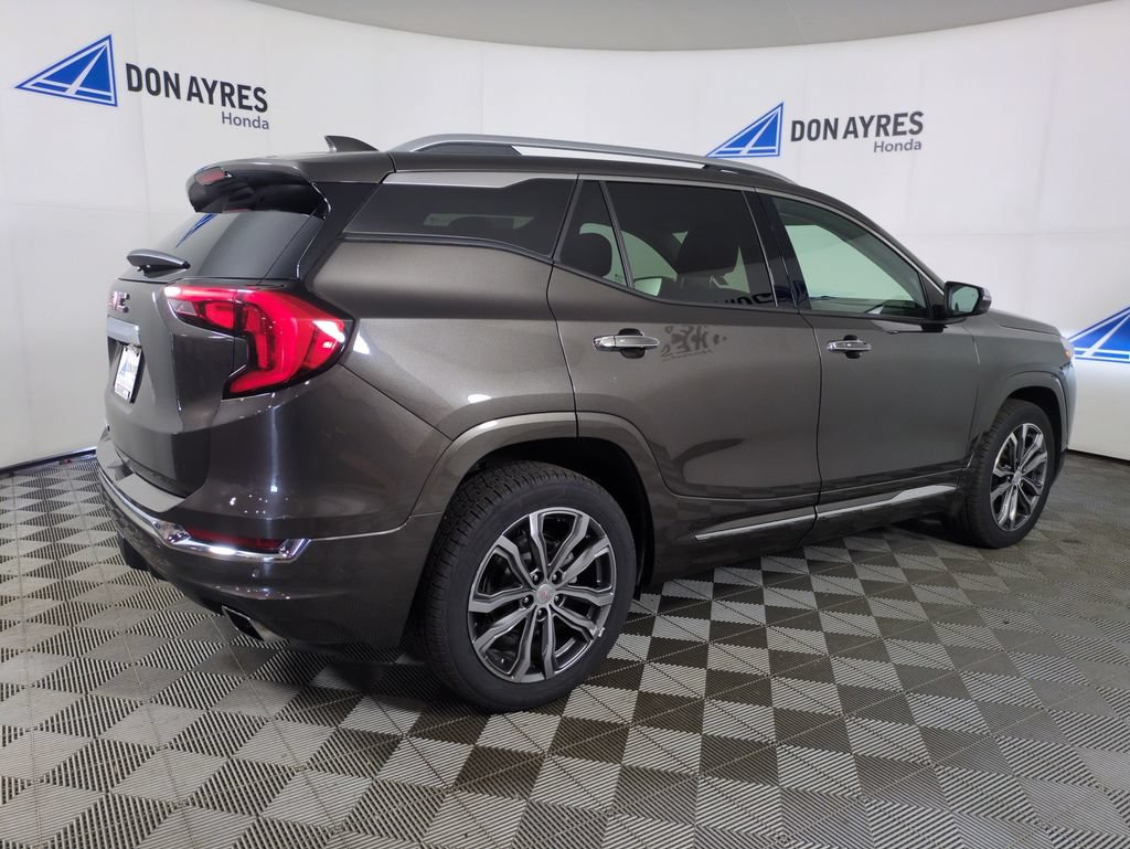 Used 2019 GMC Terrain Denali w/ LPO, Floor Liner Package FWD image 5