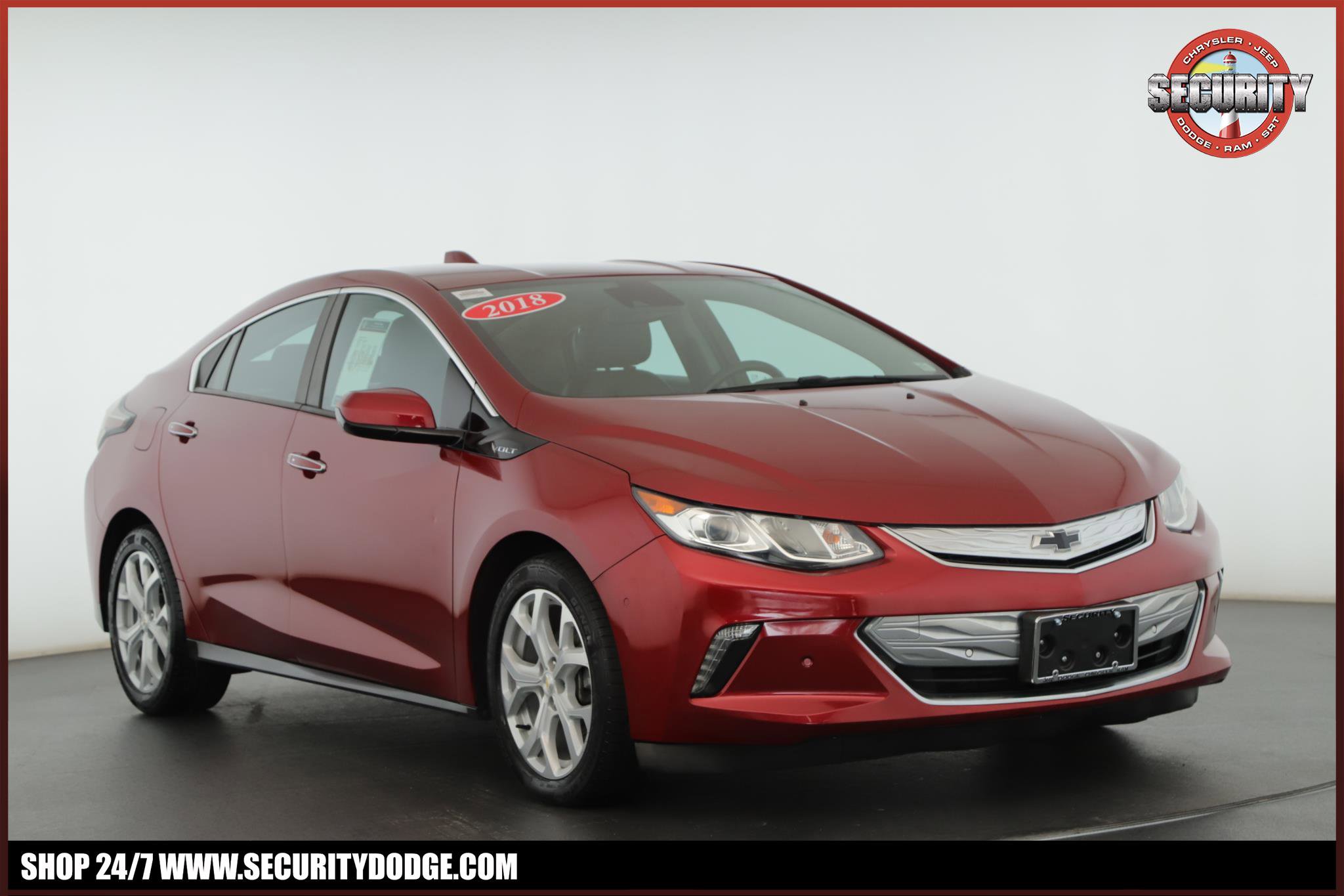 Used 2018 Chevrolet Volt Premier w/ Driver Confidence Package FWD image 1