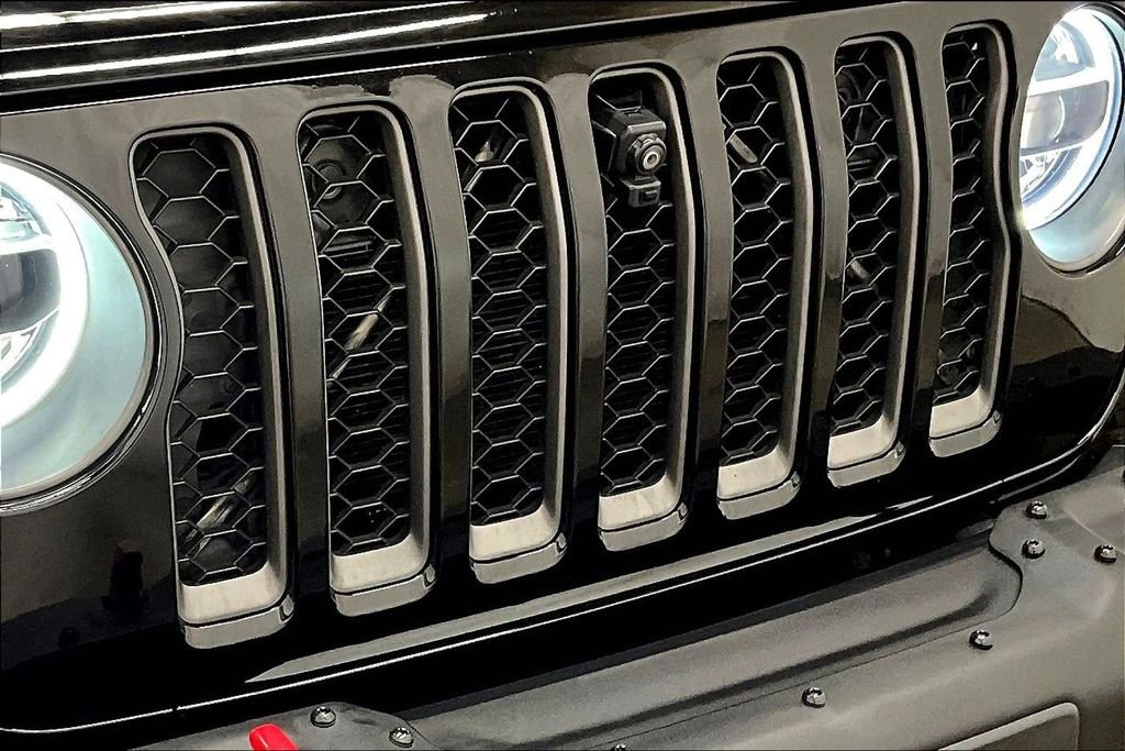 Used 2020 Jeep Gladiator Rubicon AWD/4WD image 32