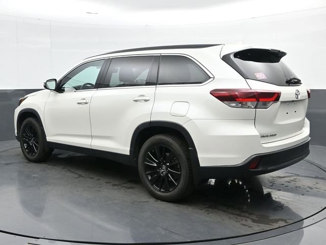 Used 2019 Toyota Highlander SE image 6