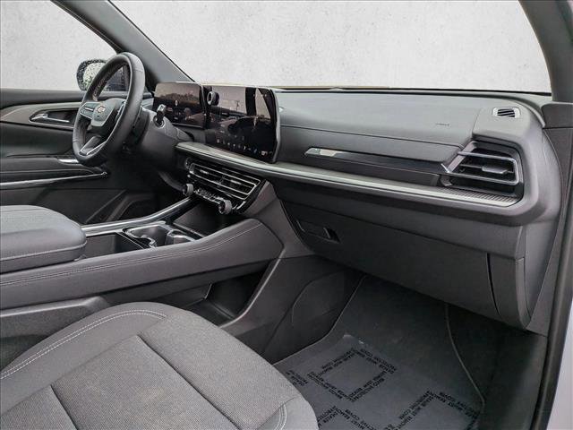 Used 2026 Chevrolet Traverse LT FWD image 22