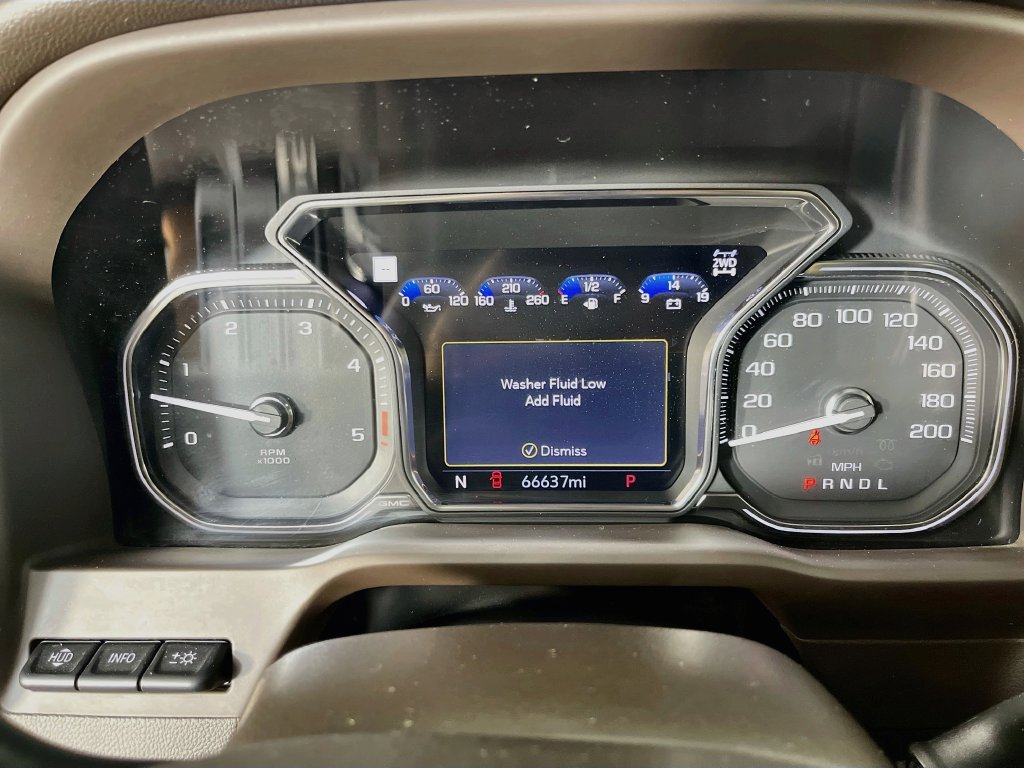 Used 2022 GMC Sierra 3500 Denali w/ Denali Ultimate Package AWD/4WD image 16