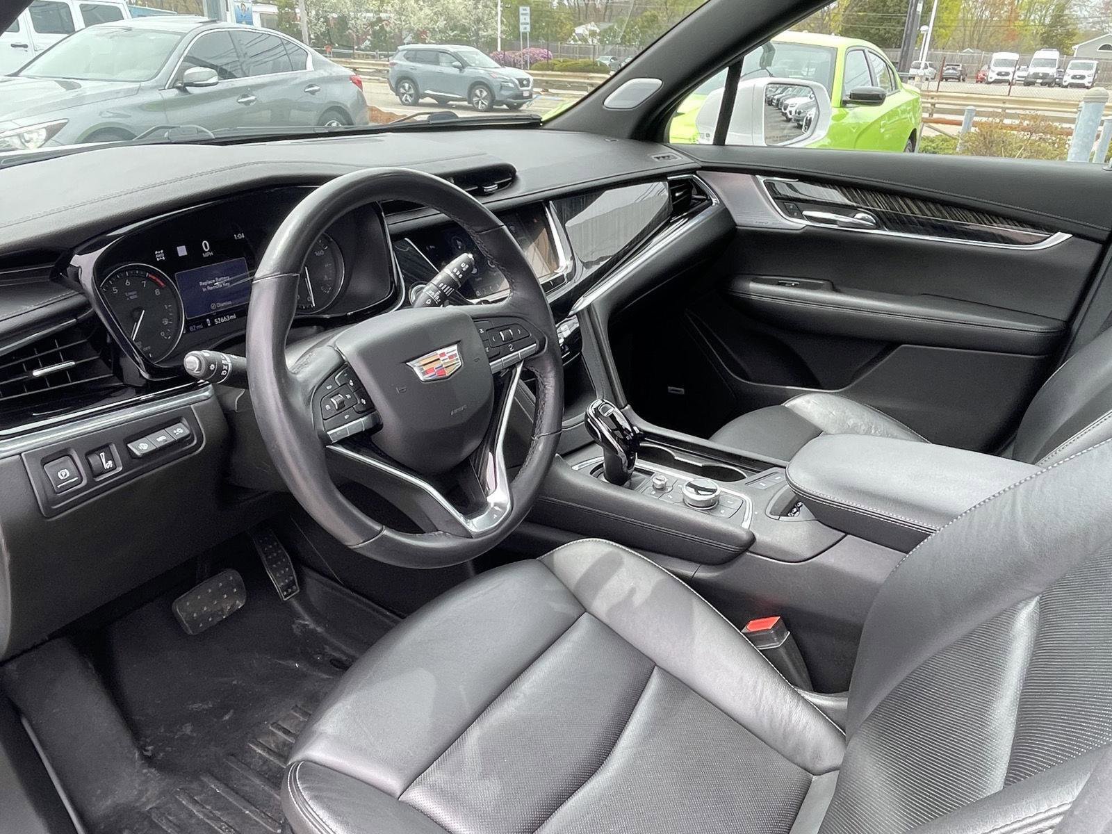 Used 2020 Cadillac XT6 Premium Luxury AWD/4WD image 9