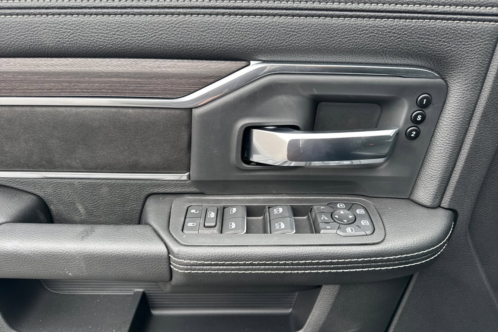 New 2026 RAM 3500 Laramie w/ Max Tow Package image 10