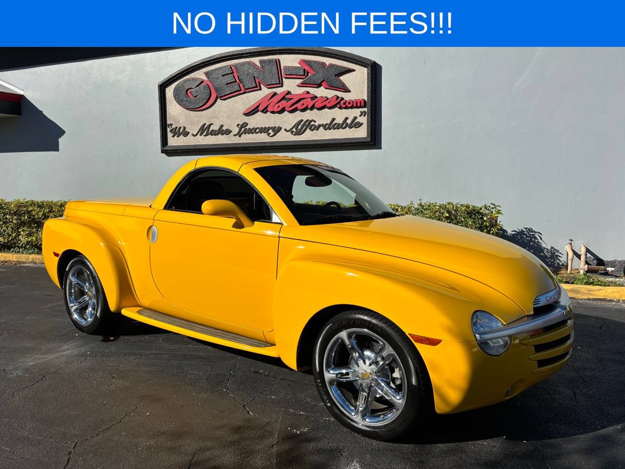Used 2005 Chevrolet SSR w/ Preferred Equipment Group RWD image 40