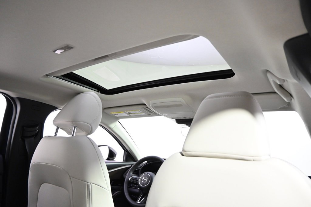 New 2025 MAZDA CX-30 2.5 Turbo w/ Premium Package image 17