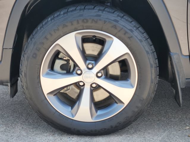 Certified 2021 Jeep Cherokee Limited AWD/4WD image 10