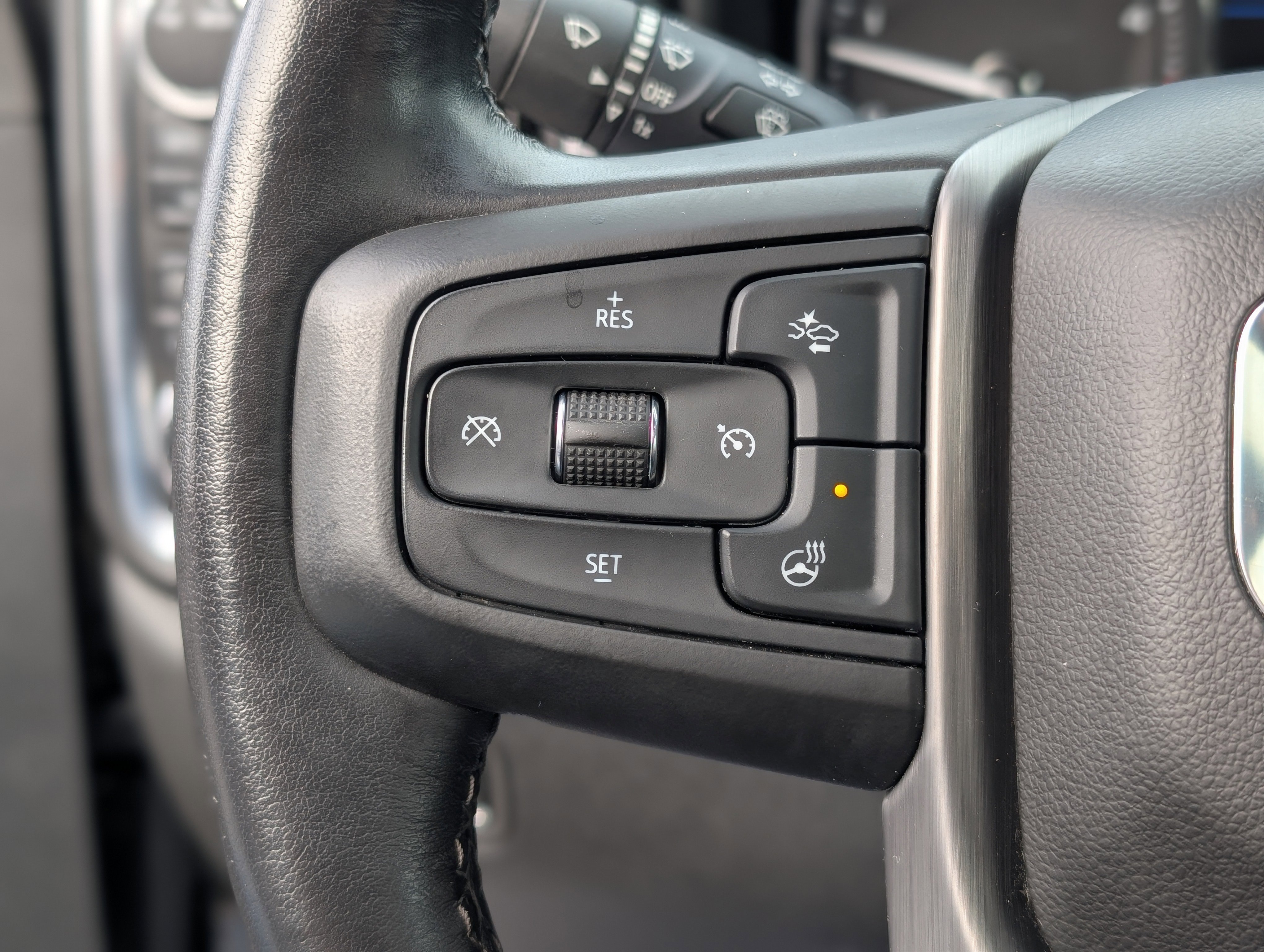 Used 2021 GMC Sierra 3500 Denali w/ Denali Ultimate Package image 6