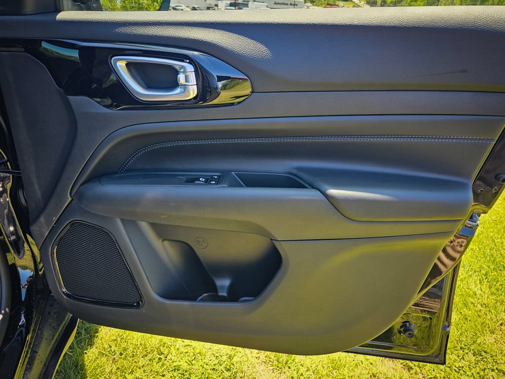 New 2026 Jeep Compass Latitude AWD/4WD image 37