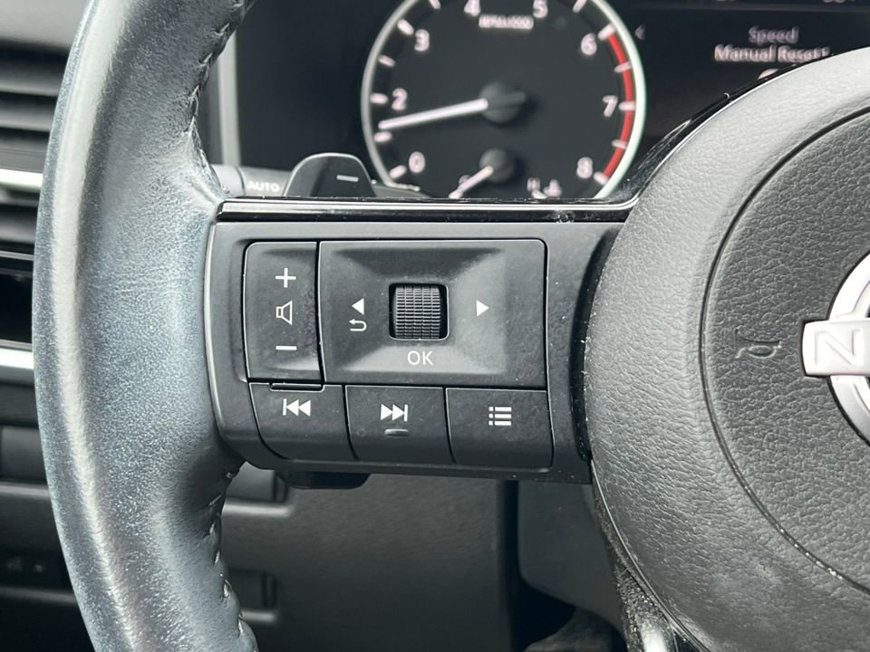 Used 2023 Nissan Rogue SL w/ SL Premium Package image 19