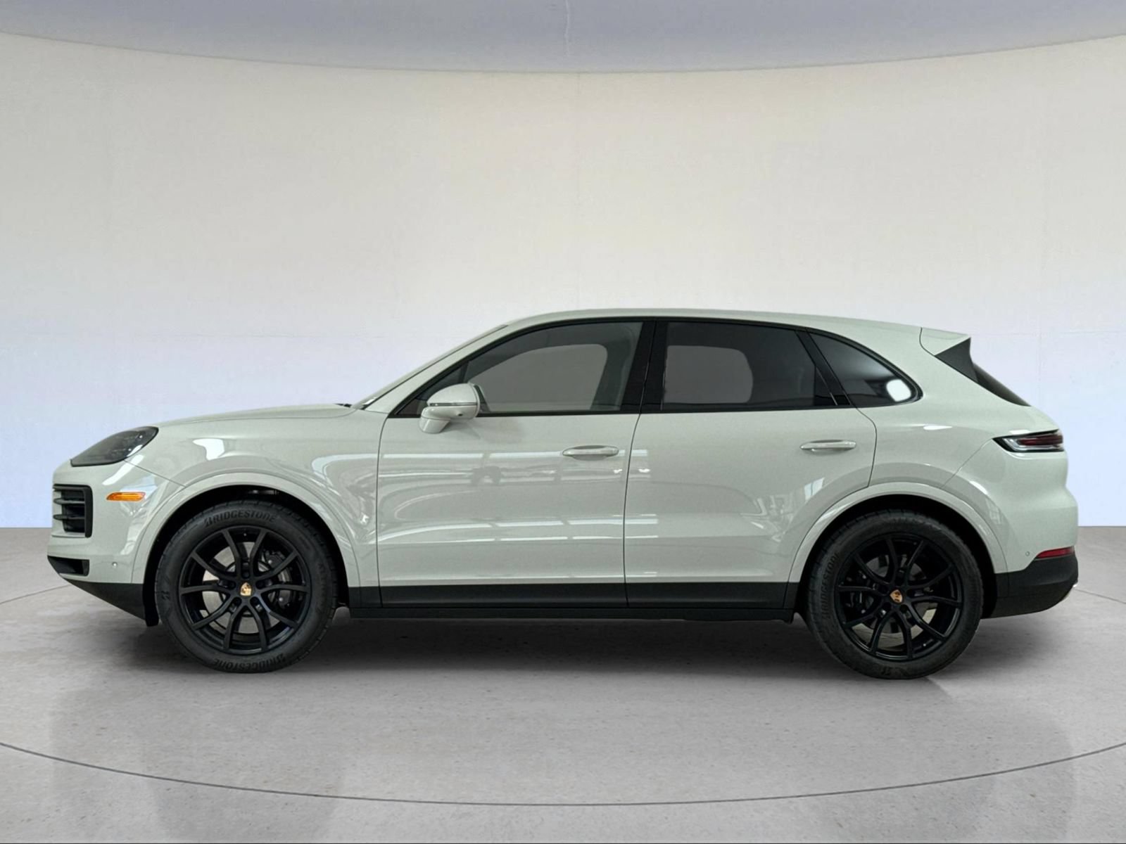 Used 2026 Porsche Cayenne S AWD/4WD image 2