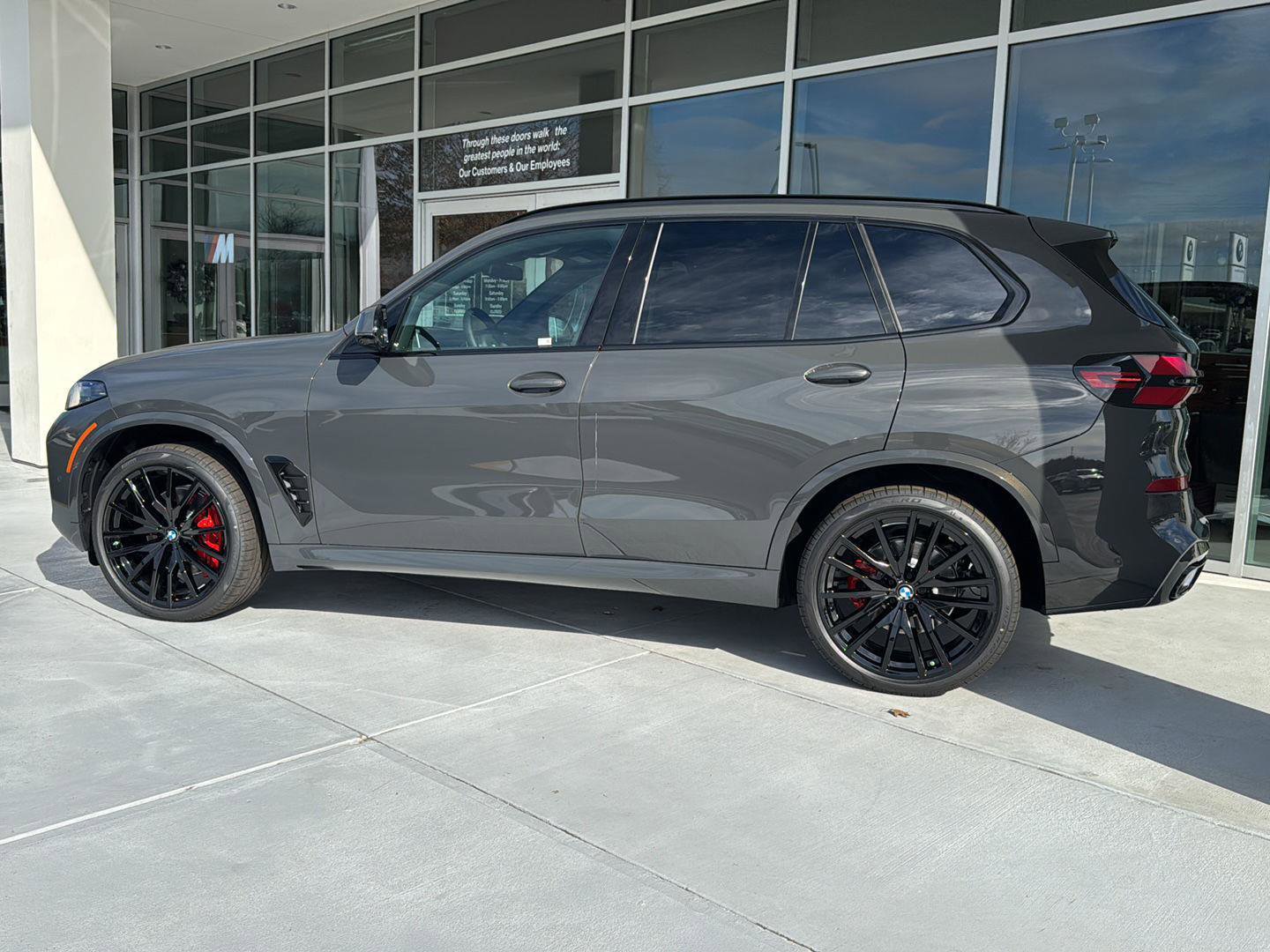 New 2026 BMW X5 sDrive40i w/ Executive Package image 4