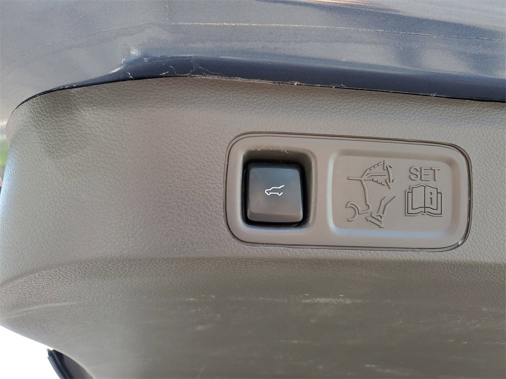 Certified 2022 Lincoln Navigator L Reserve image 7