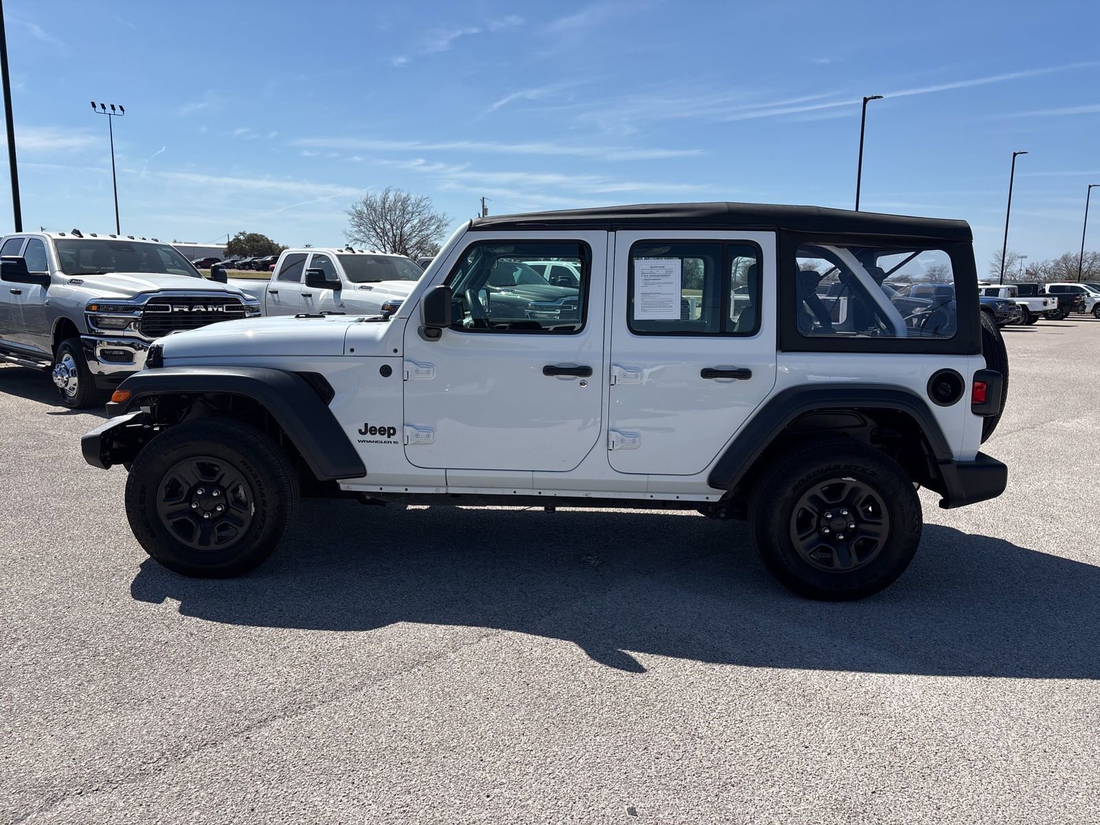 Used 2025 Jeep Wrangler Unlimited Sport AWD/4WD video 2
