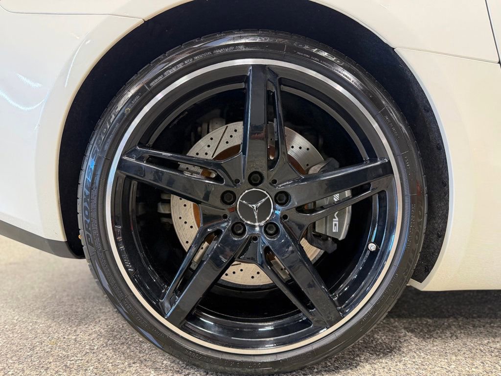 Used 2018 Mercedes-Benz AMG GT Roadster image 35