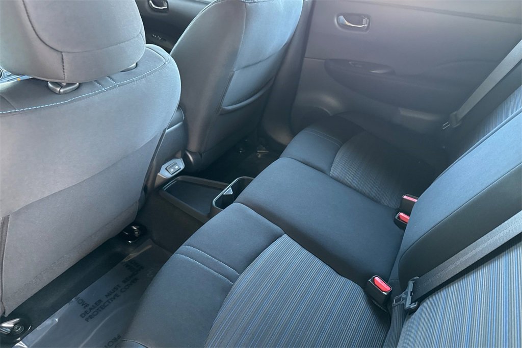 Used 2023 Nissan Leaf S image 12