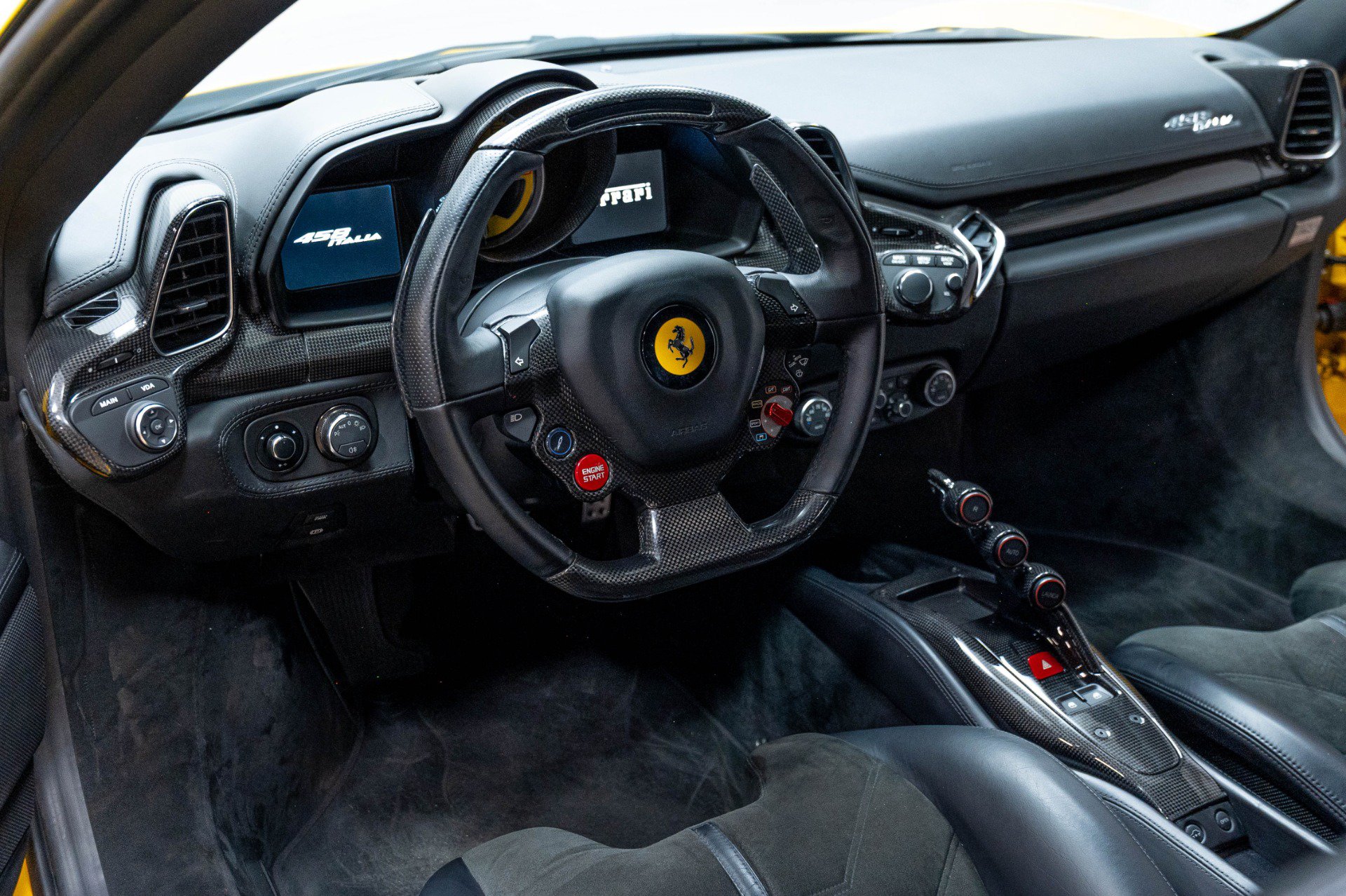 Used 2010 Ferrari 458 Italia Coupe RWD image 9