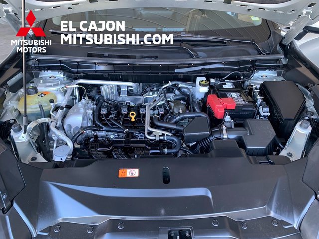 Used 2023 Mitsubishi Outlander SE image 22