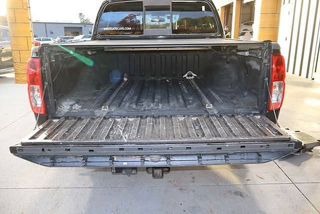 Used 2021 Nissan Frontier PRO-4X w/ Pro-4x Utility Package AWD/4WD image 14