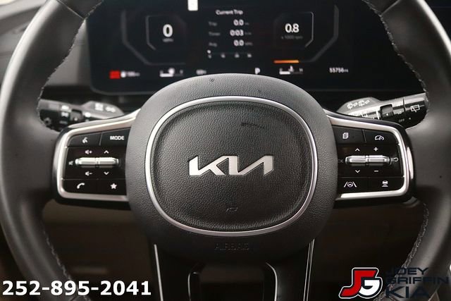 Used 2025 Kia Carnival SX FWD image 21
