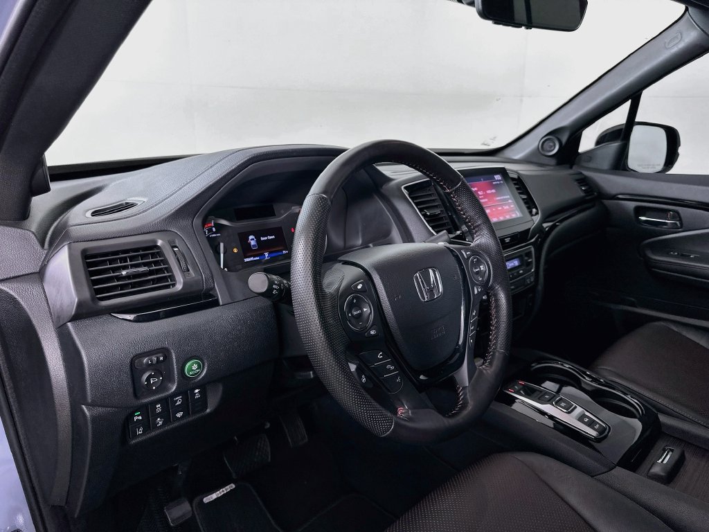 Used 2023 Honda Ridgeline Black Edition image 9