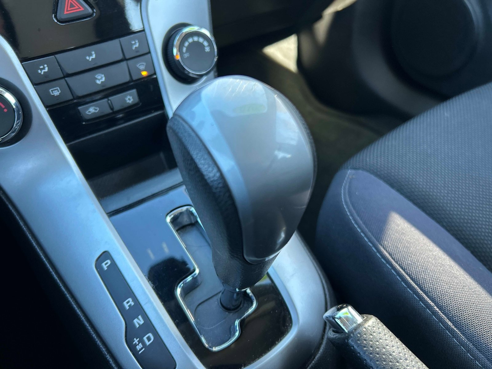 Used 2015 Chevrolet Cruze LT image 29