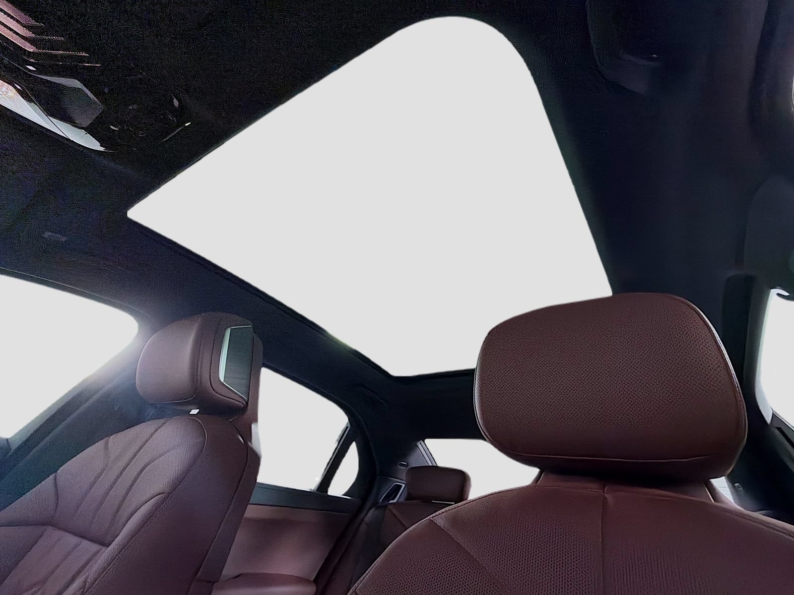 New 2026 BMW 740i xDrive AWD/4WD image 15