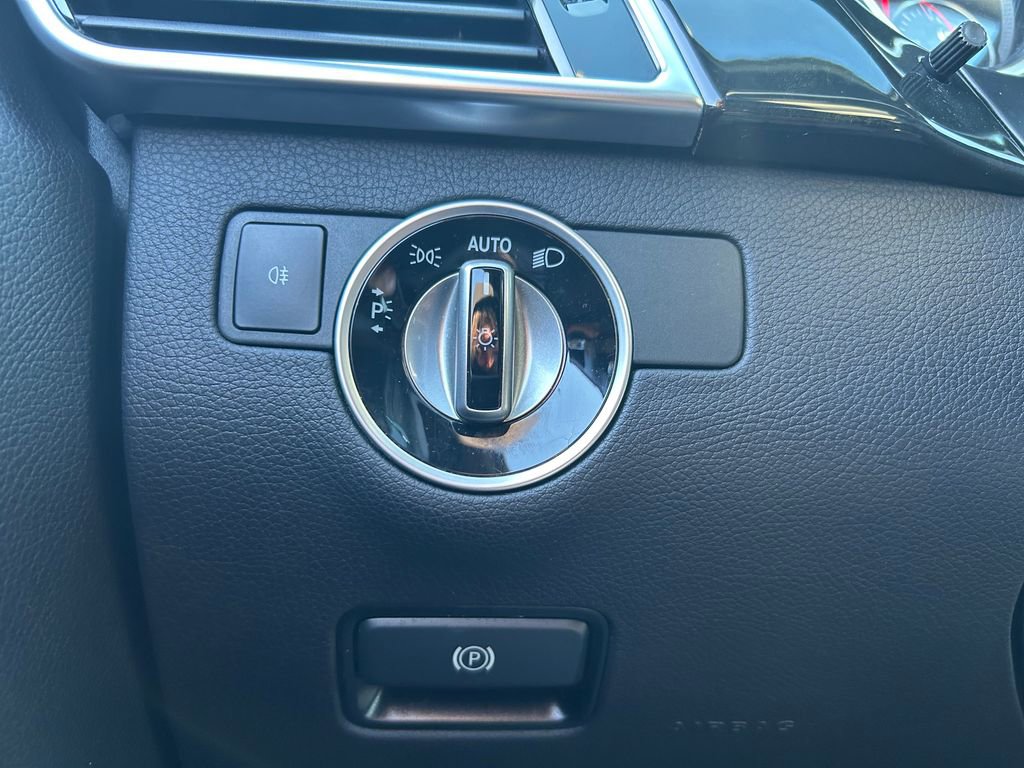 Used 2018 Mercedes-Benz GLE 350 4MATIC image 21