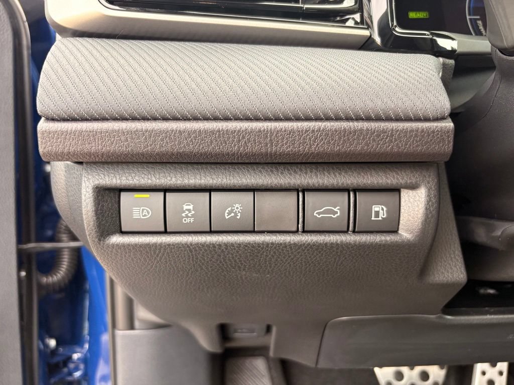 Used 2026 Toyota Camry SE FWD image 24