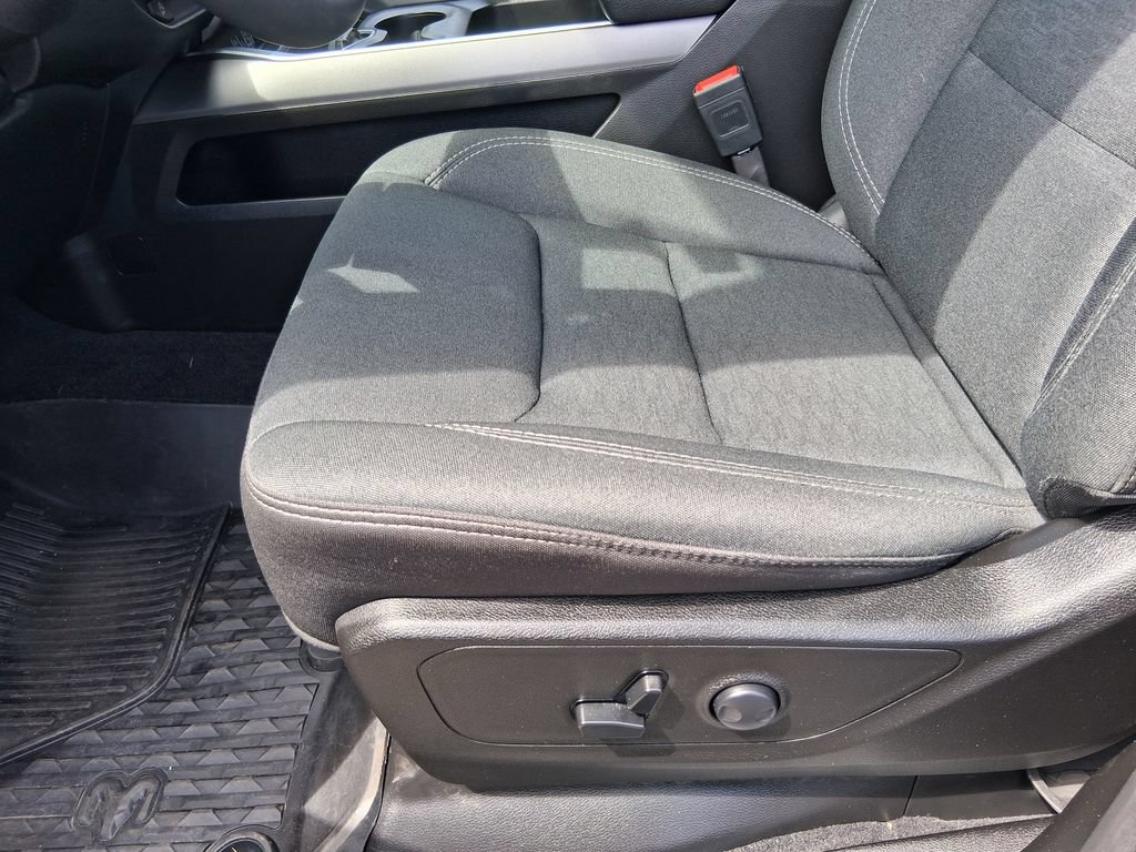 Used 2025 RAM 1500 Big Horn AWD/4WD image 35