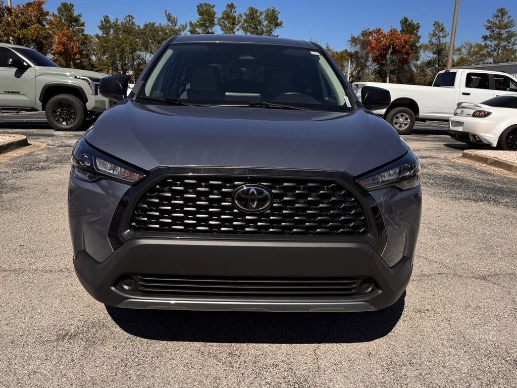 Used 2024 Toyota Corolla Cross L image 2