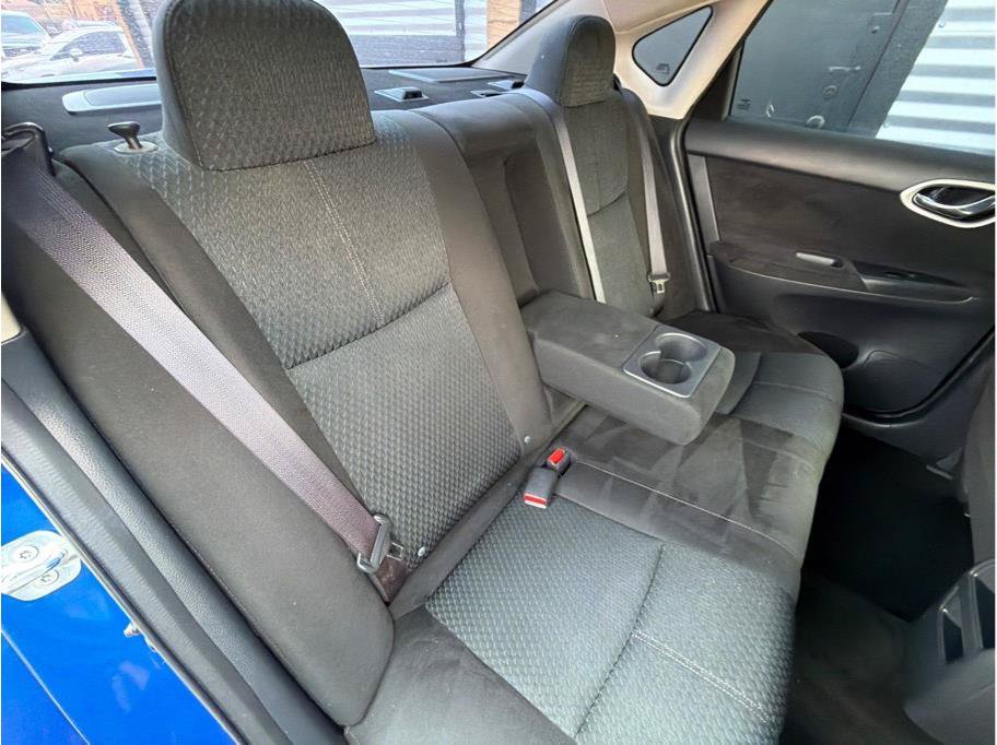 Used 2015 Nissan Sentra SR FWD image 23