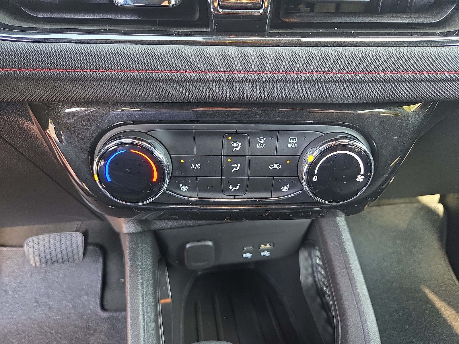 Used 2024 Chevrolet TrailBlazer RS AWD/4WD image 20
