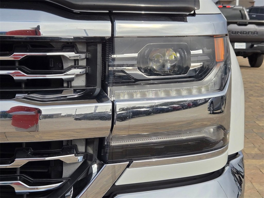 Used 2017 Chevrolet Silverado 1500 LTZ w/ LTZ Plus Package image 30