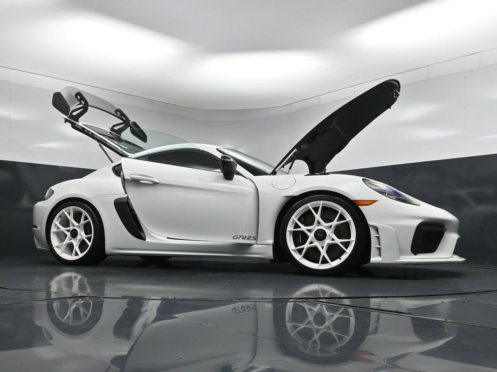Certified 2024 Porsche 718 Cayman GT4 RS RWD image 32