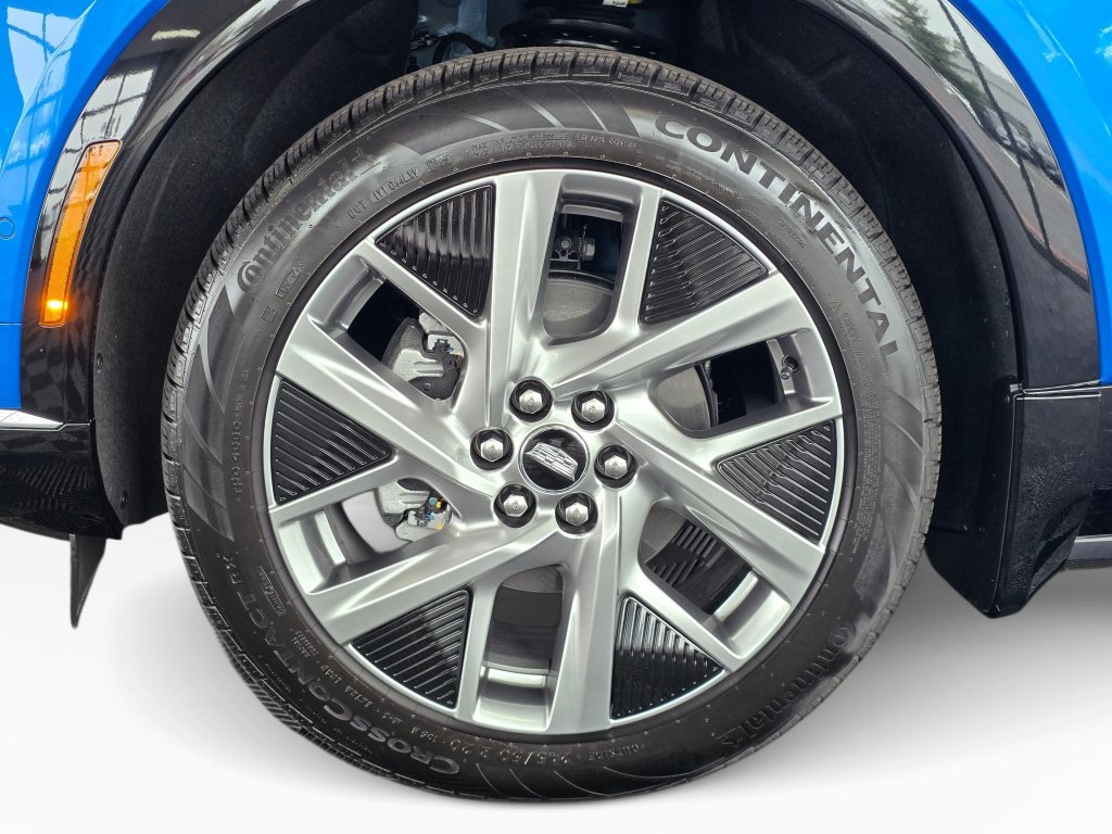 Used 2026 Cadillac Optiq Luxury 2 AWD/4WD image 11