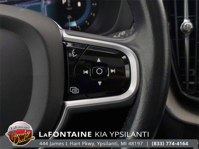 Used 2022 Volvo XC60 B6 Inscription w/ Protection Package Premier image 24