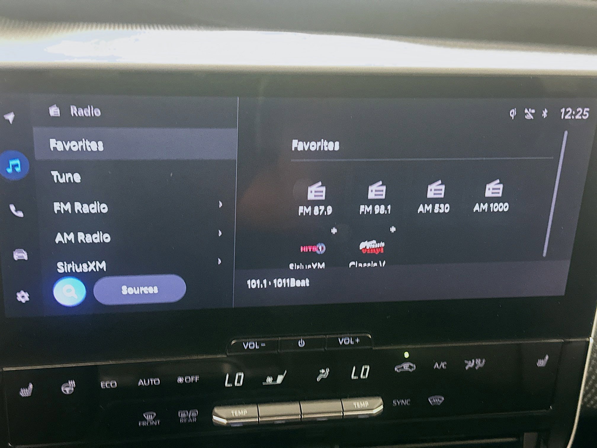 Used 2023 Toyota bZ4X XLE w/ Weather Package FWD image 21