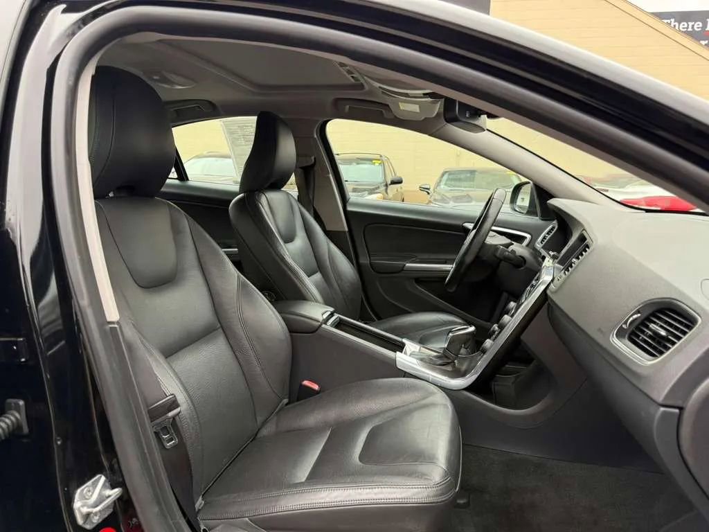 Used 2014 Volvo S60 T5 image 20