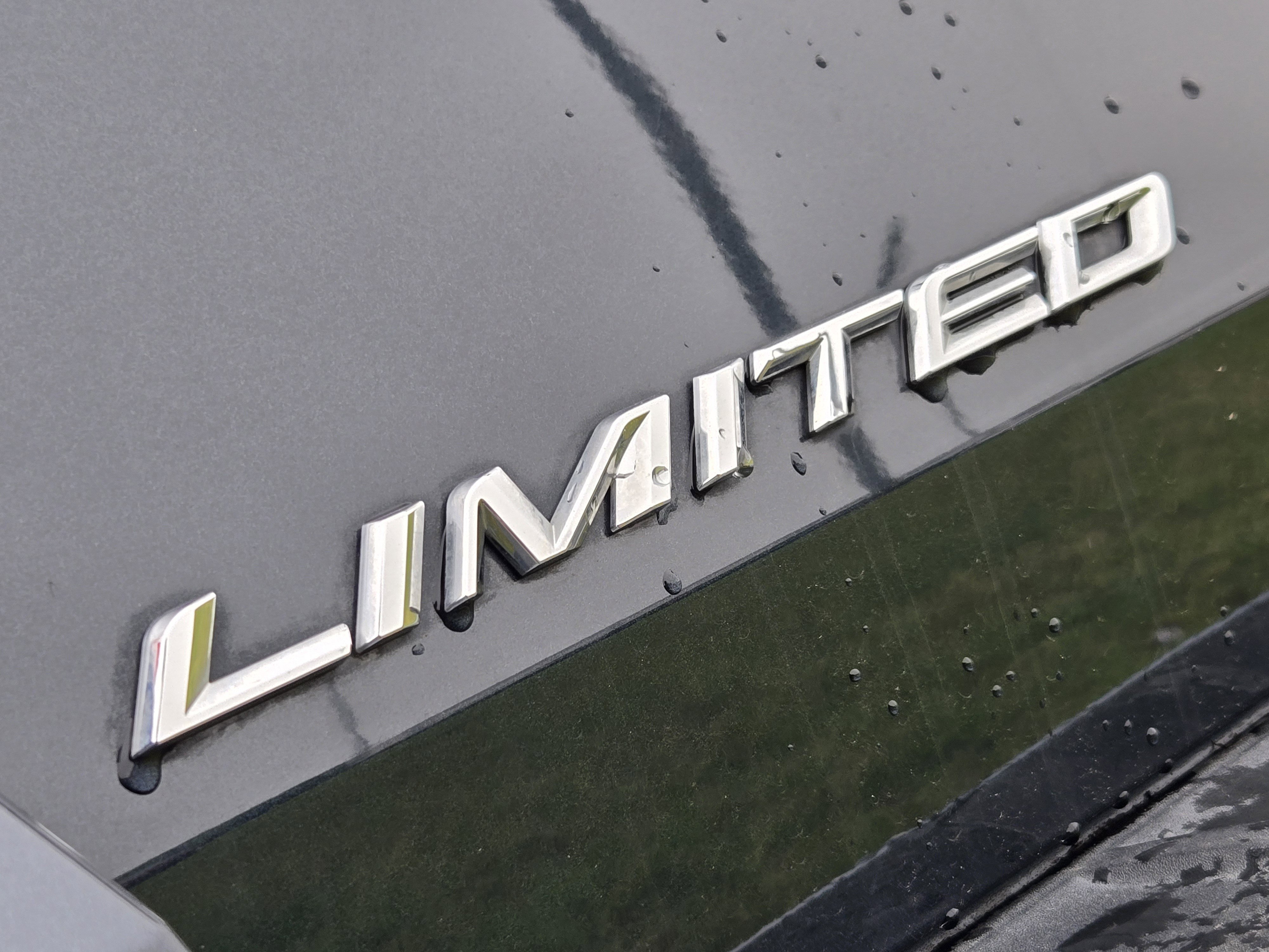 Certified 2023 Ford Explorer Limited w/ Limited Technology Package RWD image 10