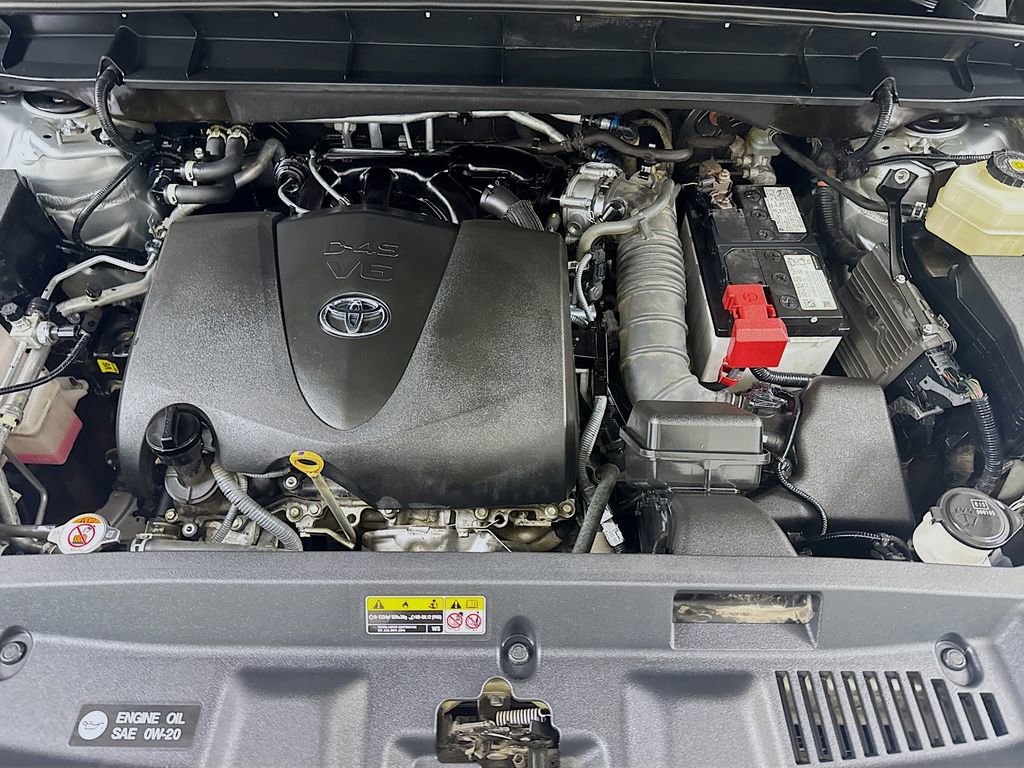 Used 2022 Toyota Highlander Limited image 30