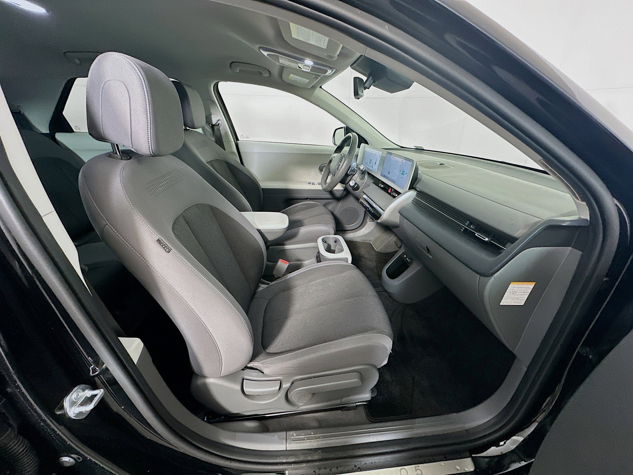 Used 2024 Hyundai Ioniq 5 SEL image 32