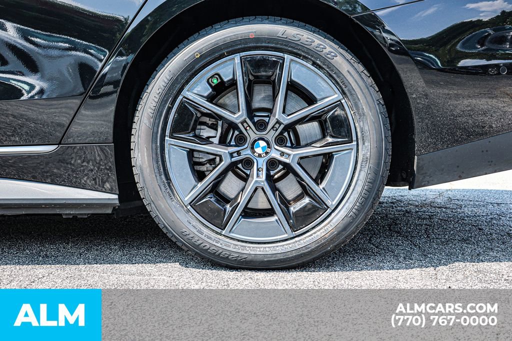 Used 2025 BMW i4 xDrive40i w/ Parking Assistance Package image 18