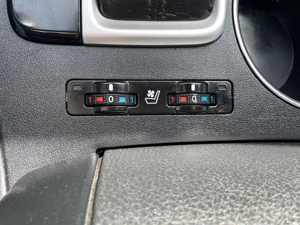 Used 2017 Toyota Highlander Limited Platinum image 35