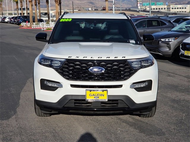Certified 2023 Ford Explorer ST-Line w/ Class IV Trailer Tow Package image 2