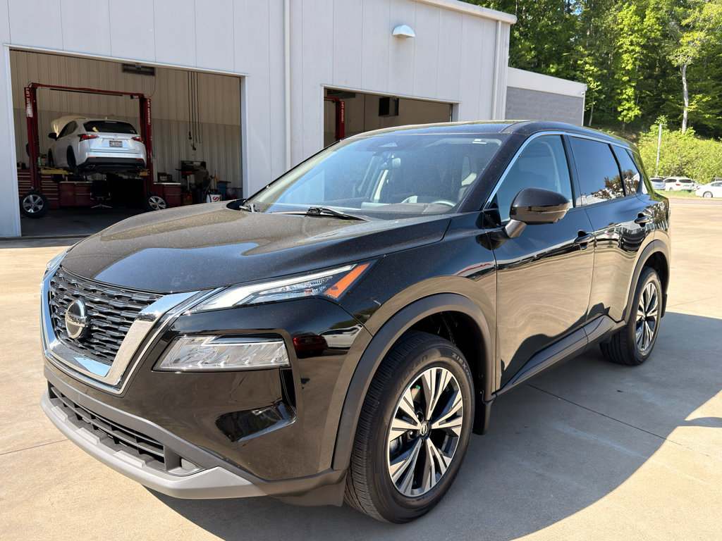 Certified 2021 Nissan Rogue SV image 7