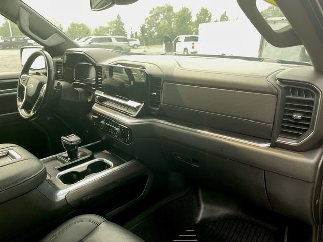 Used 2022 Chevrolet Silverado 1500 LTZ AWD/4WD image 30