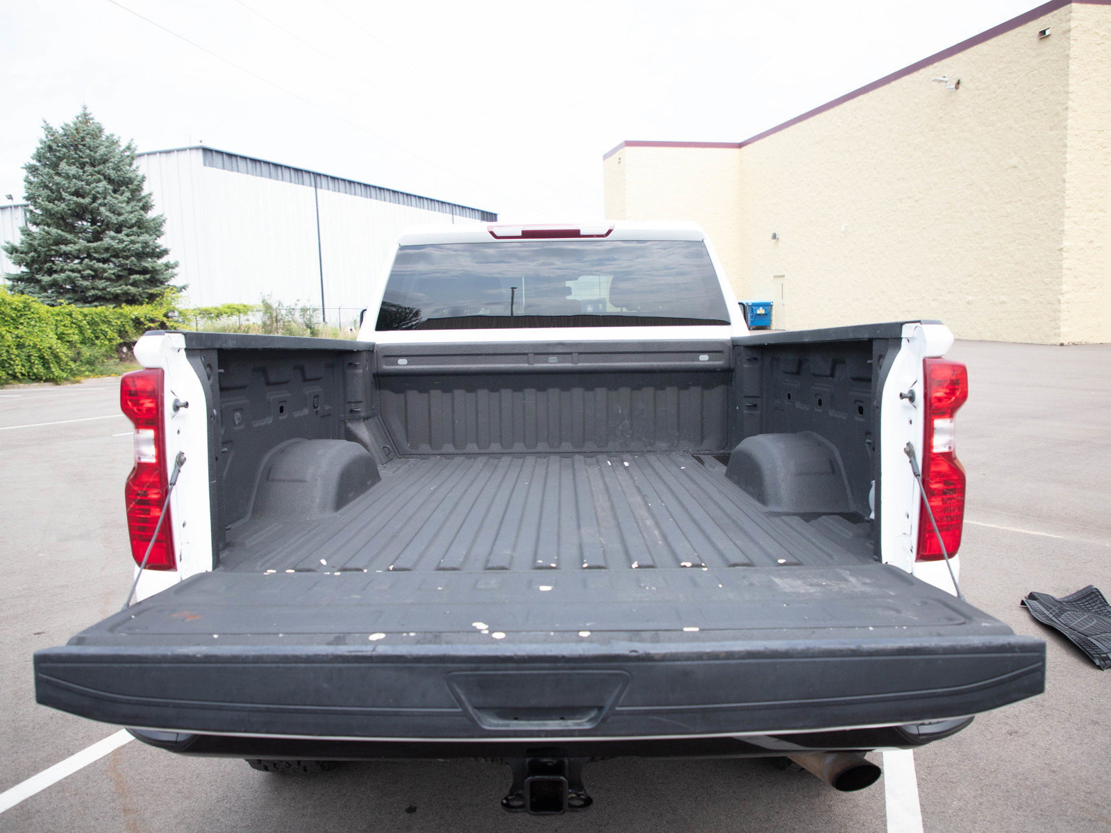 Used 2022 Chevrolet Silverado 2500 Custom w/ Custom Value Package AWD/4WD image 16